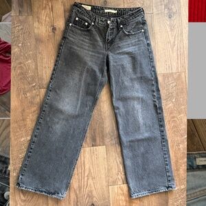 Levi’s low loose jeans